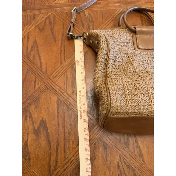 Hobo Tan Shoulder Bag Woven Tassel Gold Hardware Double Handles - Picture 9 of 11